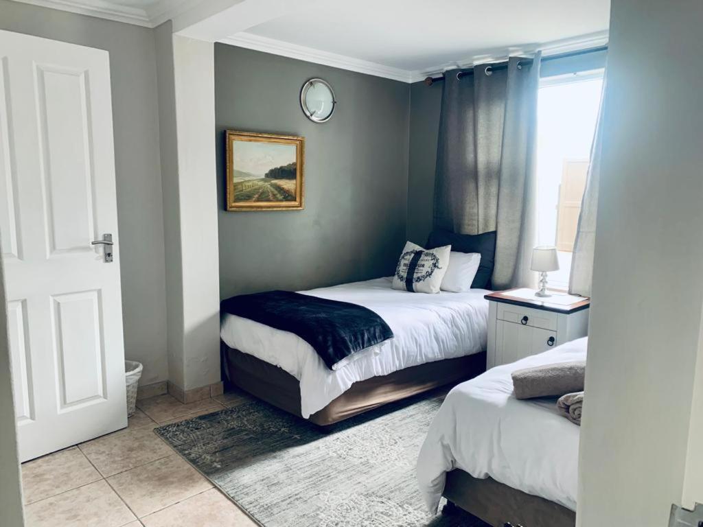Апартаменти Mulberry Gardens Self Catering Свакопмунд Екстер'єр фото